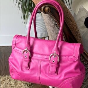 Vintage Coach - Authentic Coach Hampton
Soho Leather Flap Satchel